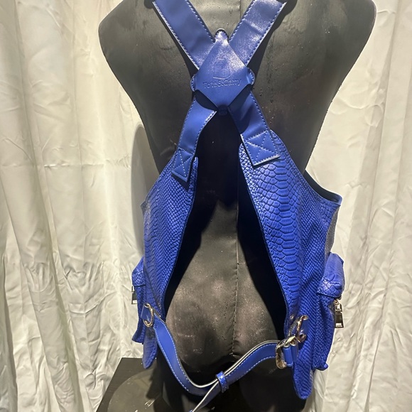 TACTICAL LEATHER VEST IN ROYAL BLUE - Picture 8 of 12